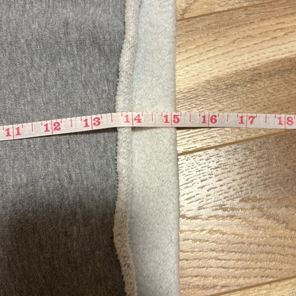 TNA cropped hoodie - Picture 6 of 6